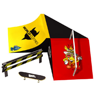 World Industries Quarter Pipe and Rail from Tech Deck