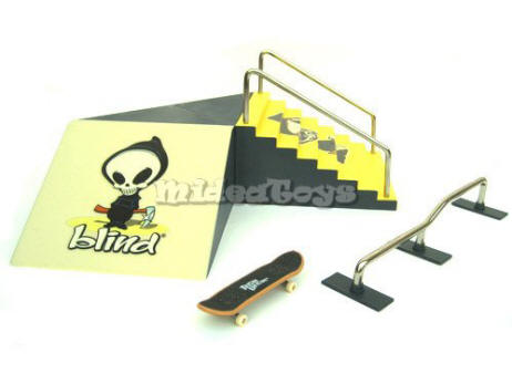 Tech Deck World Industries Stairs & Ramp with Skateboard