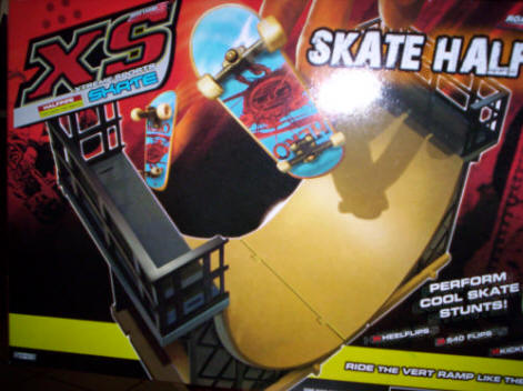 XS Xtreme Sports Fingerboard Half Pipe Vert Ramp